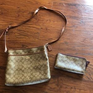 Coach cross body purse and wallet